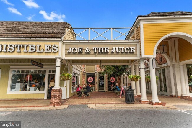 Building Photo - 9 Snug Hill Ct