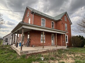 Building Photo - 1650 Old Harrisburg Rd