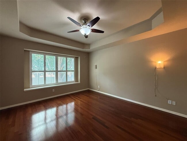 Building Photo - 9301 Castle Pines Dr