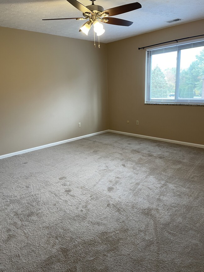 Building Photo - 6385 Catawba Dr