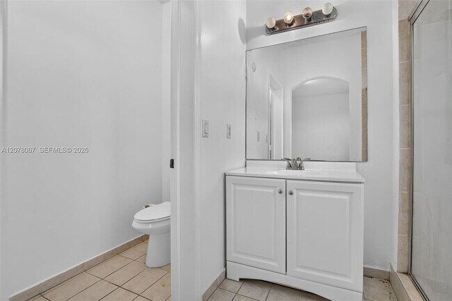 Building Photo - 4927 N Harbor Isles Dr