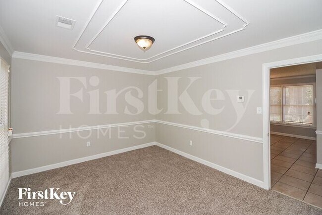 Building Photo - 4379 Richwood Pl