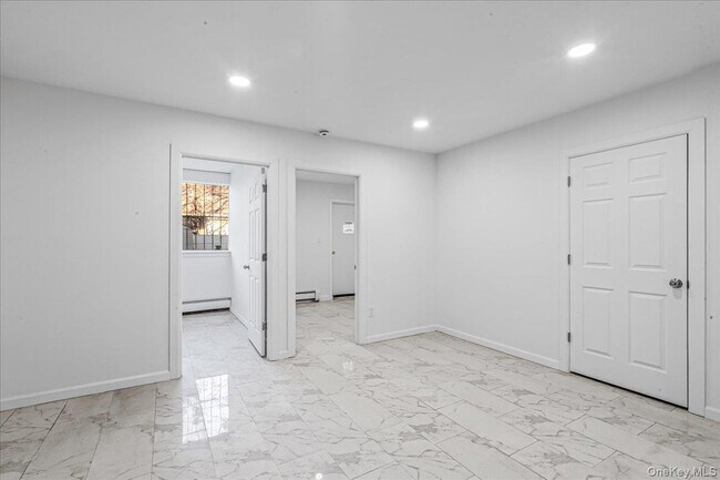 Building Photo - 953A E 217th St