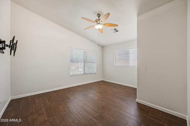 Building Photo - 921 W Sun Coast Dr