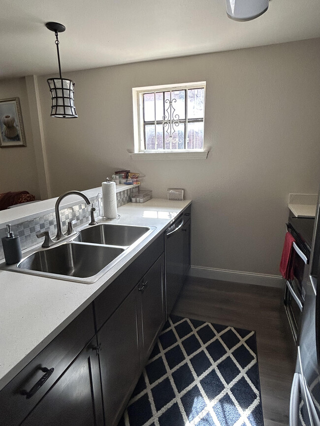 Building Photo - Terrace West 8 LLC