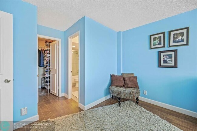Building Photo - 3015 N Ocean Blvd