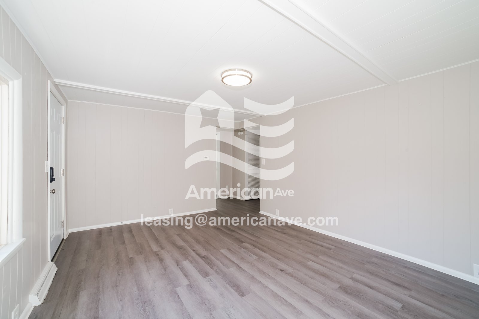 Building Photo - 2227 N Northcrest Dr