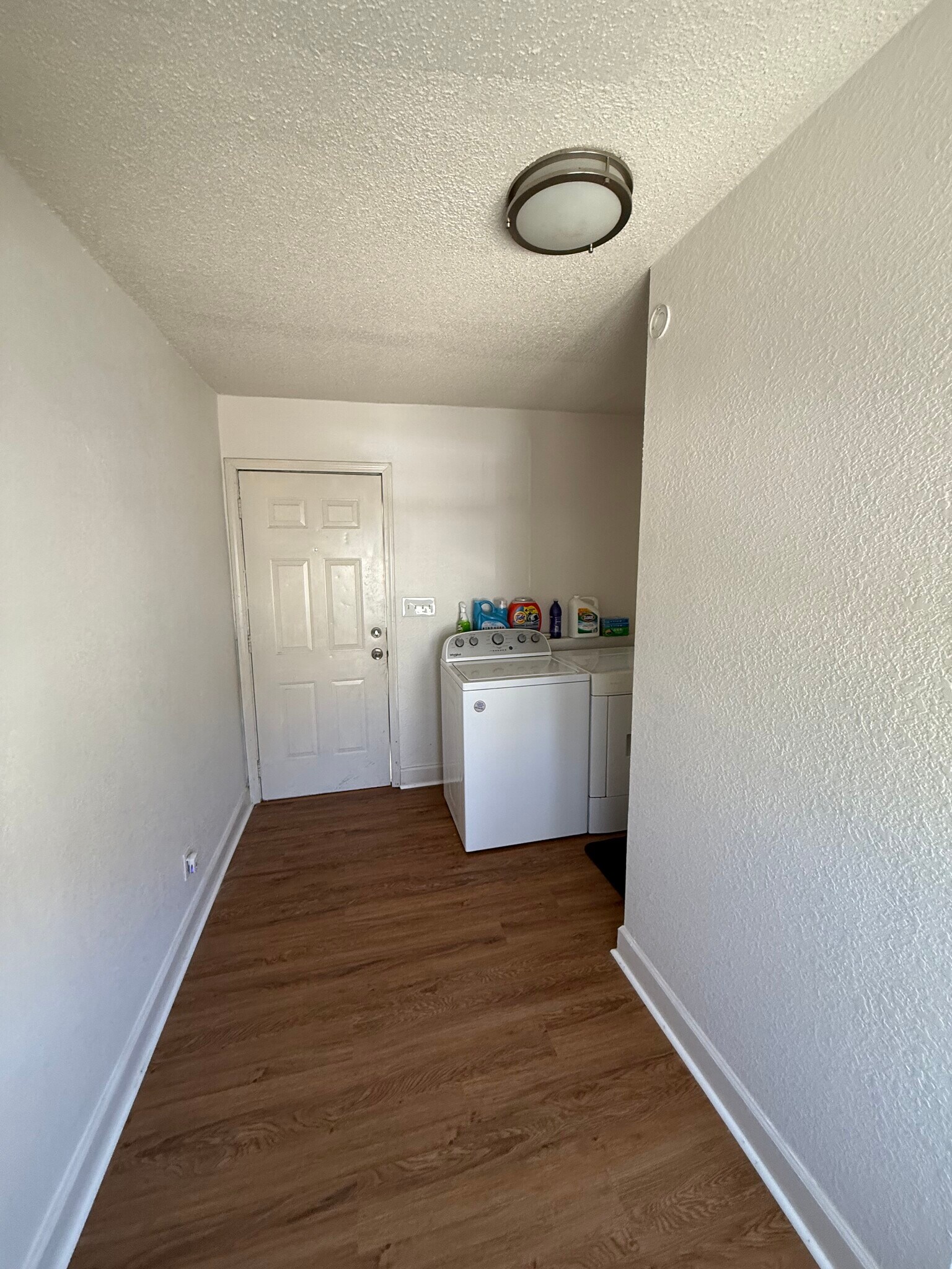 Building Photo - 5119 Paseo Blvd