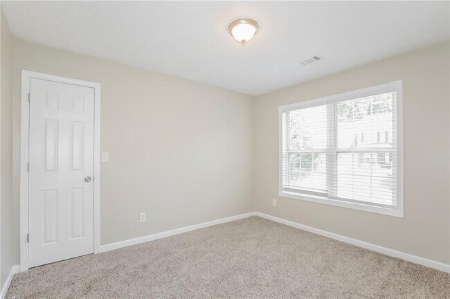 Building Photo - 971 Simon Park Cir