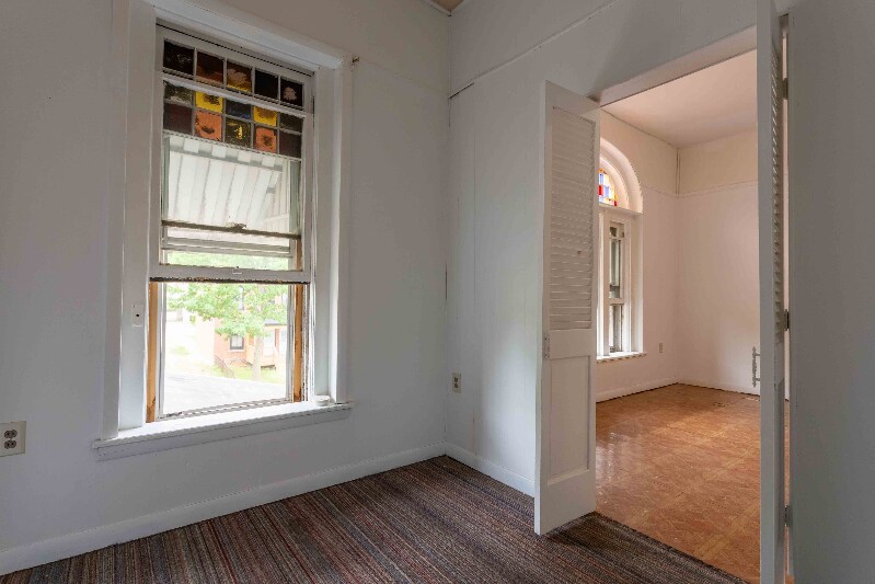 Building Photo - 1660 Iowa St