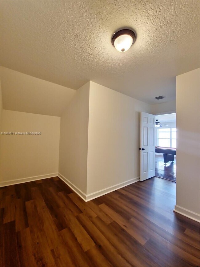 Building Photo - 7044 Brunswick Cir