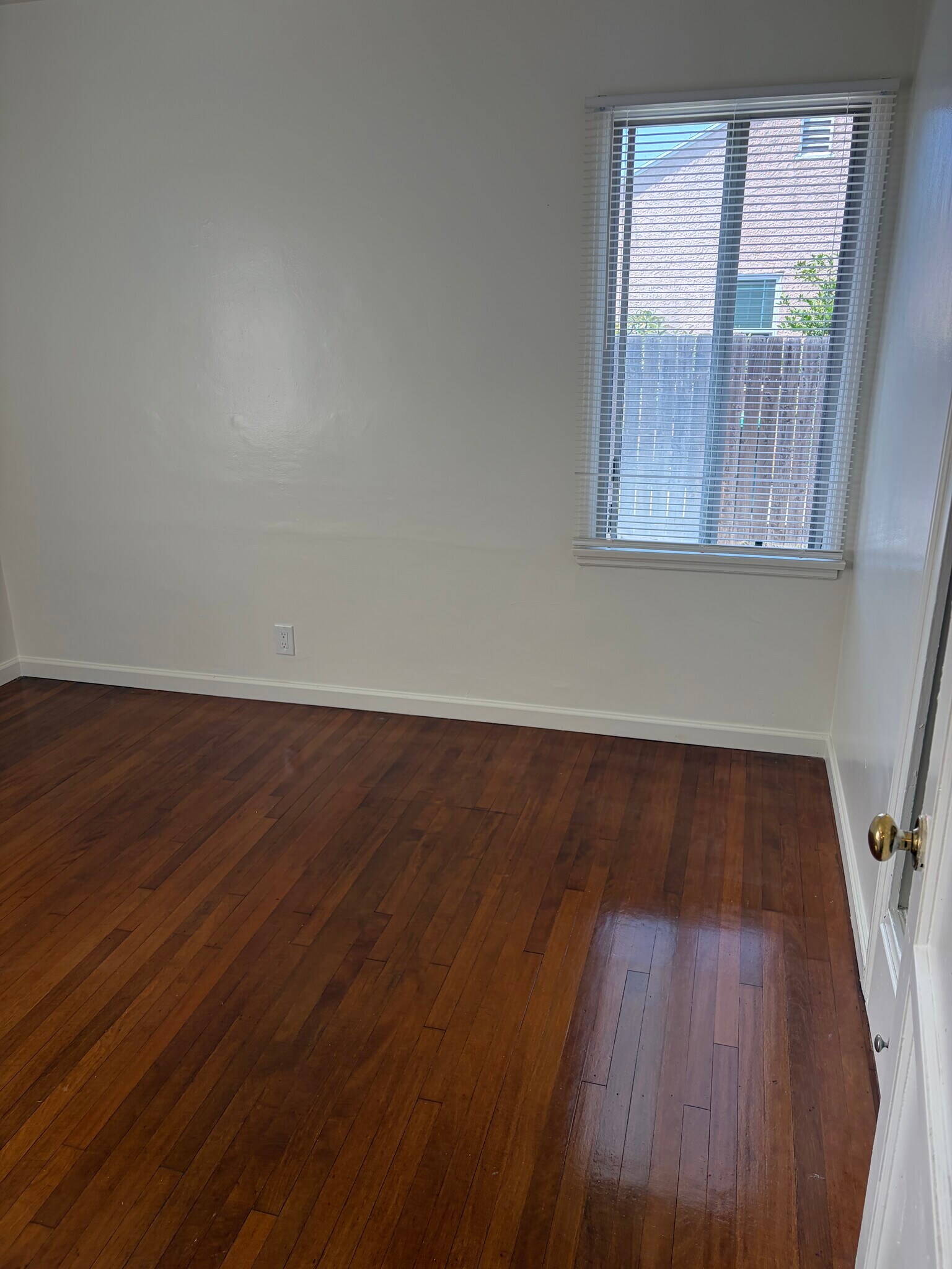 Building Photo - 2383 Belmont Ave