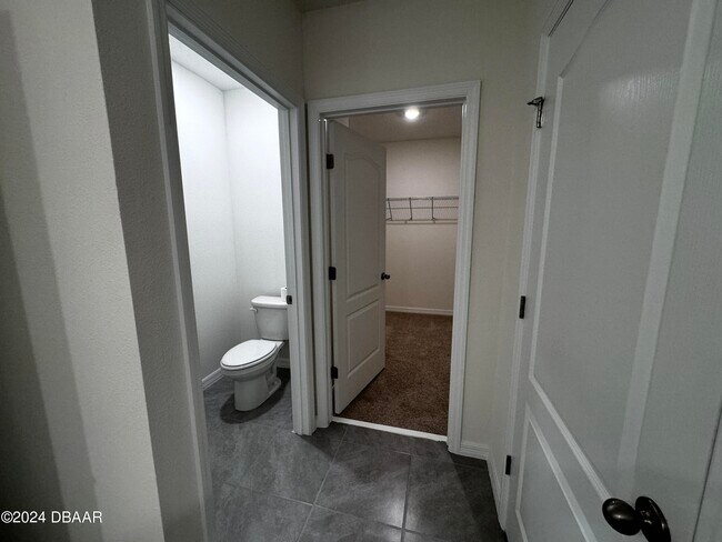 Building Photo - 2790 Fermoy Dr