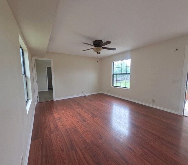 Building Photo - 4305 McClelland Ave