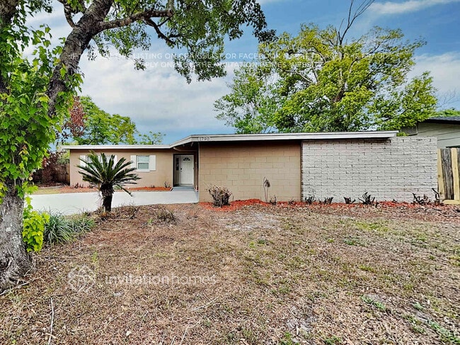 Building Photo - 1790 Viburnum Ln