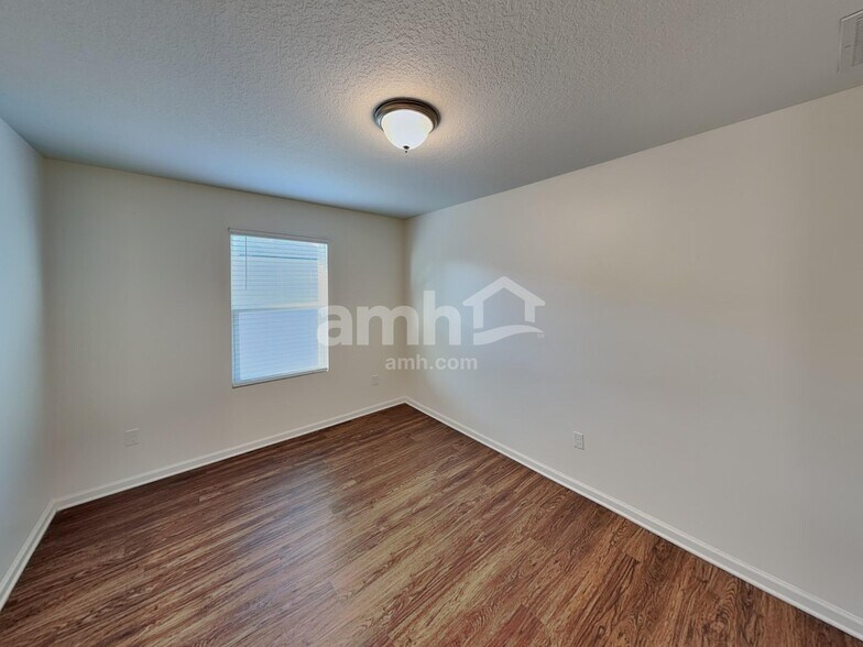 Building Photo - 163 E Jayce Way