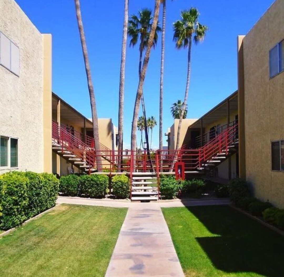 Building Photo - 4620 N 68th St