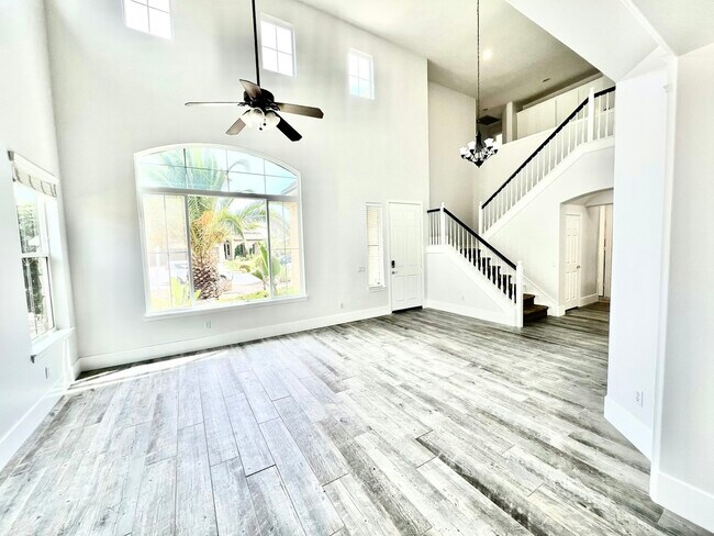 Building Photo - 23990 Hollingsworth Dr
