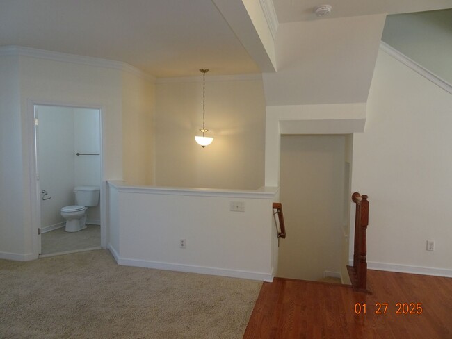 Building Photo - 3 Bedroom Townhome Rental in Liberty Crossing