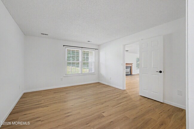 Building Photo - 15 Nashville Ct