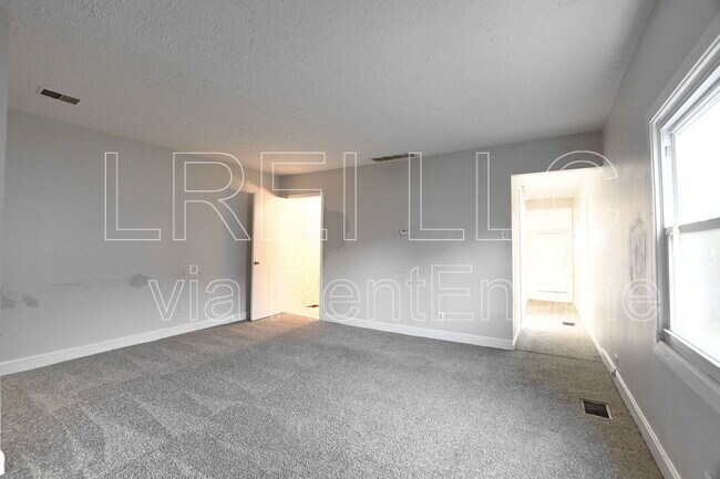 Building Photo - 2713 Rodman St