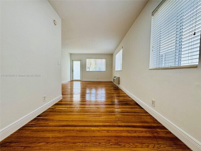 Building Photo - 330 86th St