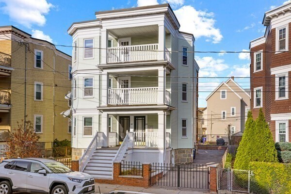 Building Photo - 62 Sudan St