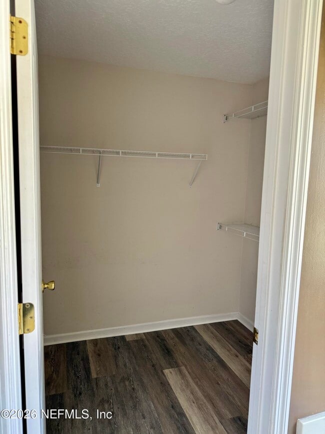 Building Photo - 12255 Lake Fern Dr E