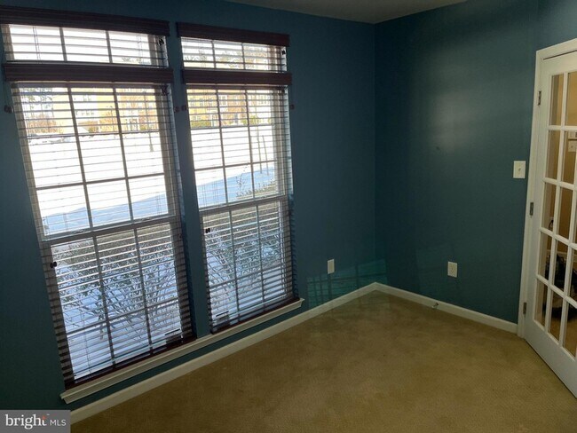 Building Photo - 1022 Ironwood Ln