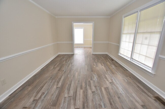 Building Photo - 1132 Niblick Dr