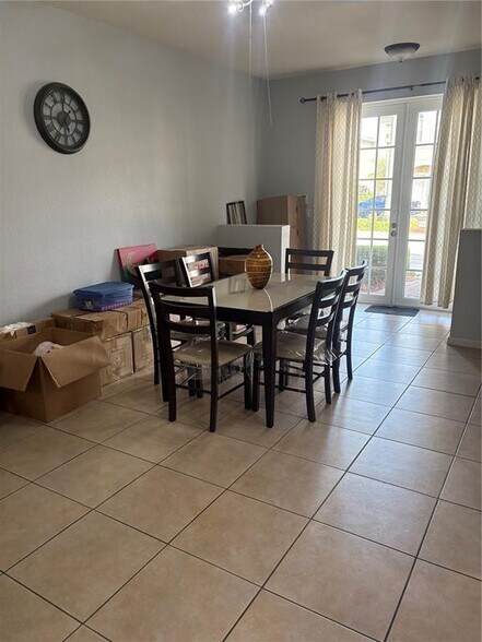 Building Photo - 5807 Hampton Hills Blvd