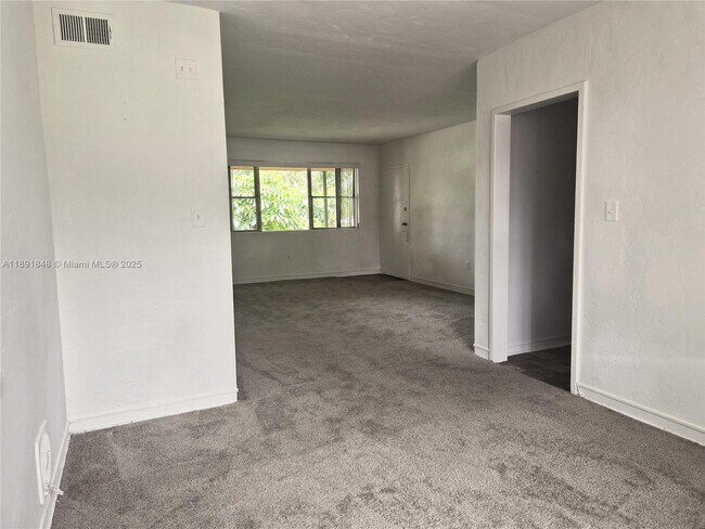 Building Photo - 1719 Gurtler Ct