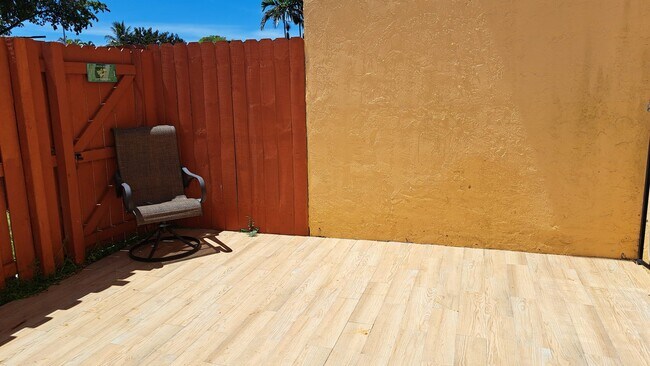 Building Photo - 13701 SW 84th St