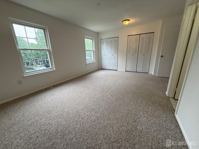 Building Photo - 309 Constitution Cir