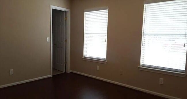 Building Photo - 404 Gibson Forest Dr