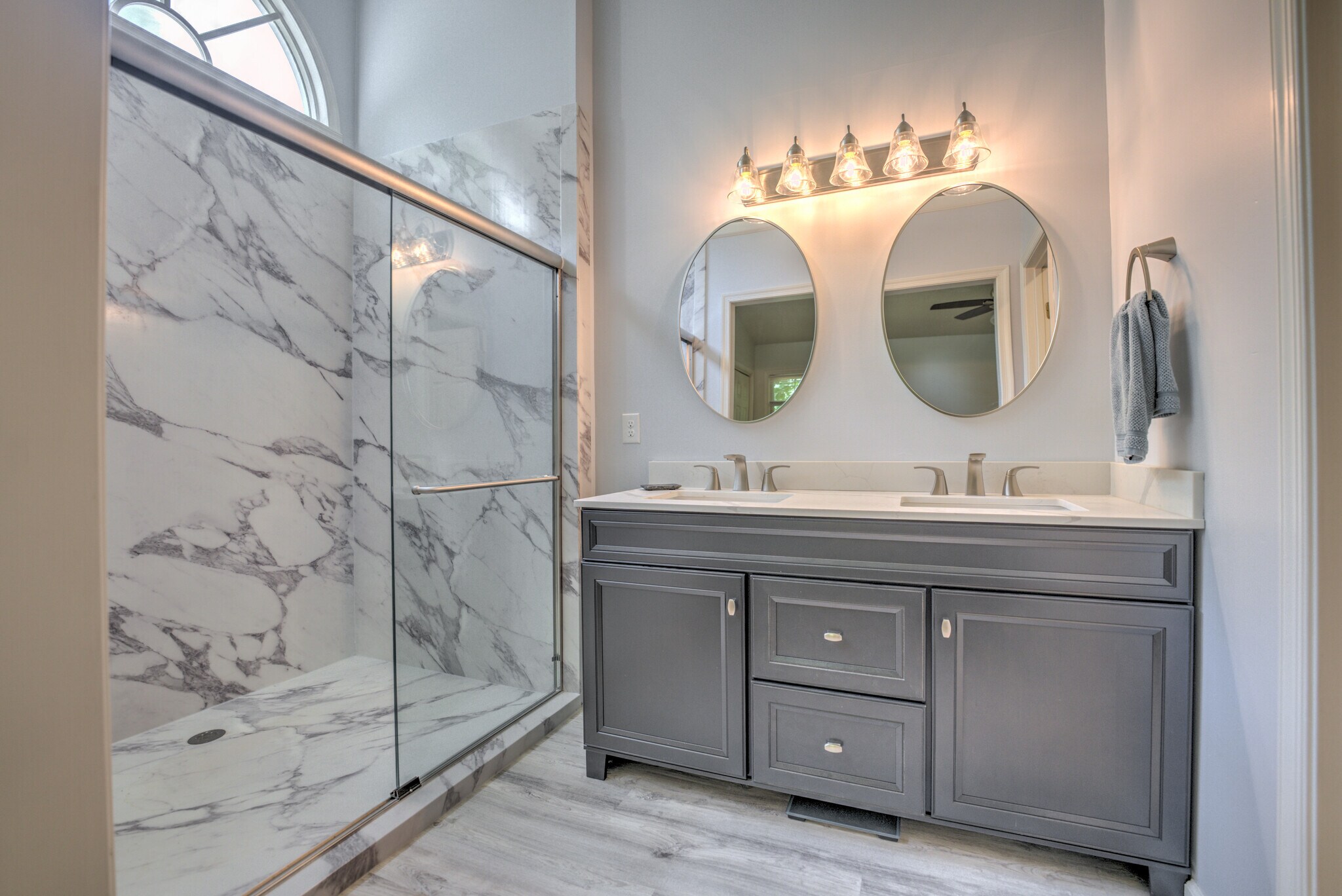 Building Photo - 10 Southchase Dr