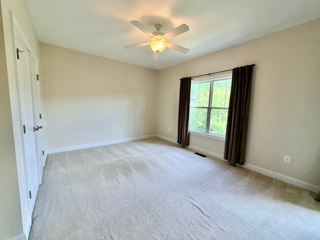 Building Photo - 92 Cypress Cir