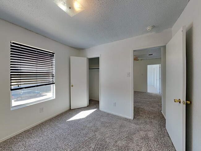 Building Photo - COME SETTLE HERE