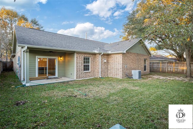 Building Photo - 15825 Boulder Oaks Dr