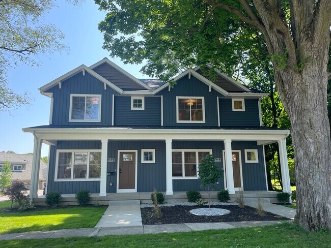 Building Photo - 174 N Monroe St