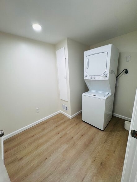 Laundry Room in basement - 1242 Cedarcliff Dr