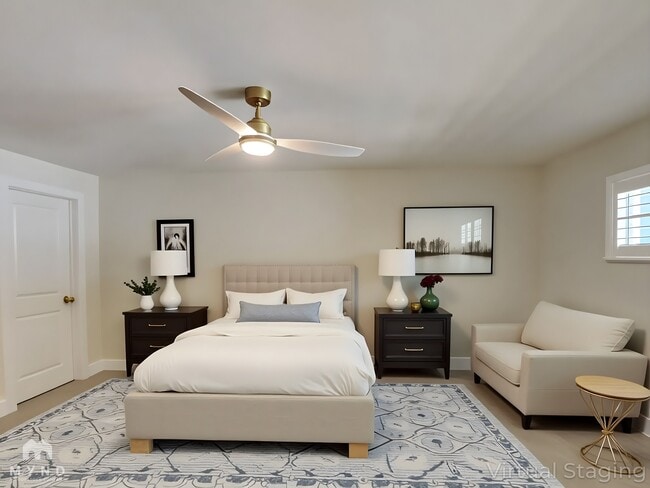 Building Photo - 10100 Paradise Blvd