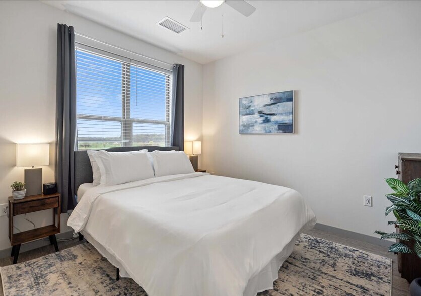 Building Photo - 5022 American Pkwy