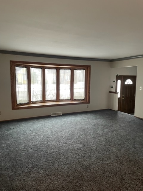 Building Photo - 7112 W Saint Paul Ave