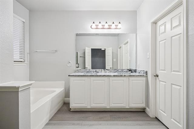 Building Photo - 813 Lake Forest Trl