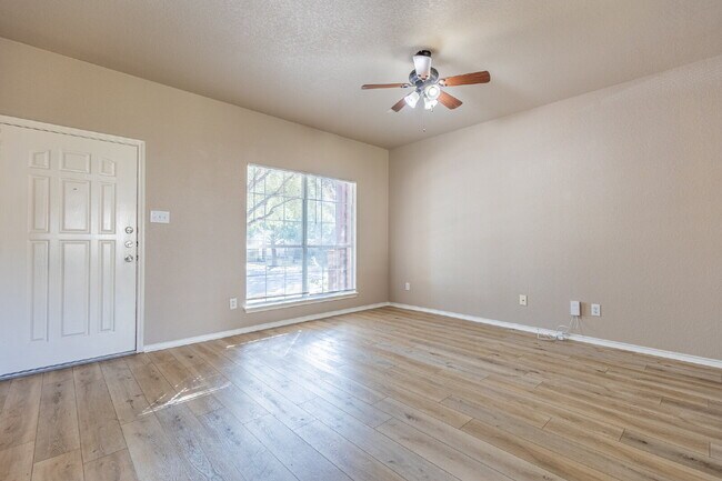 Building Photo - 11716 Channing Dr