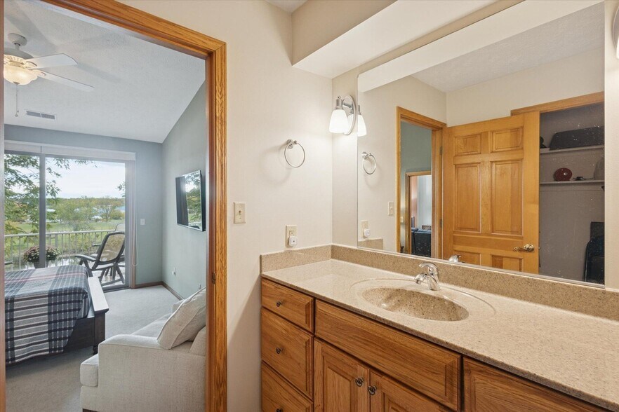 Building Photo - 205 Wayne St