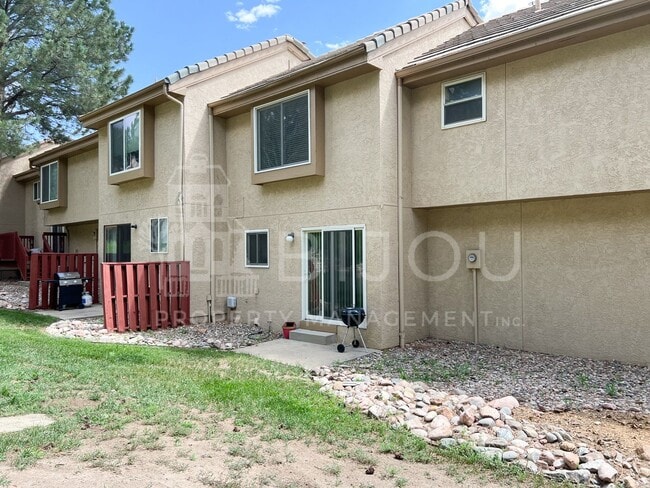 Building Photo - Ptarmigan Valley Townhome