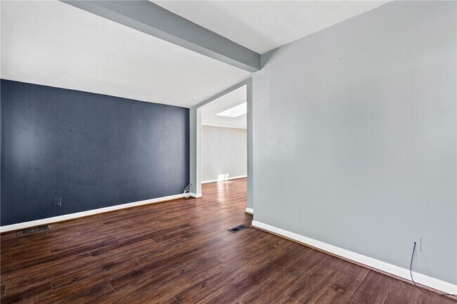 Building Photo - 130 Brooklawn Dr