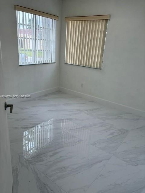 Building Photo - 17365 SW 142nd Ct